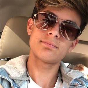 Meet your Posher, Colin